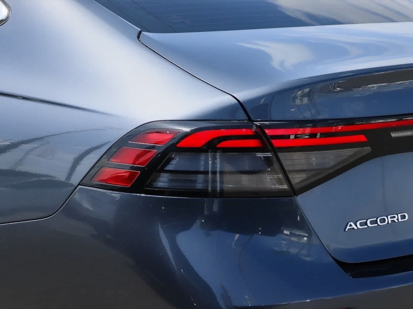 Used 2023 Honda Accord EX image 11