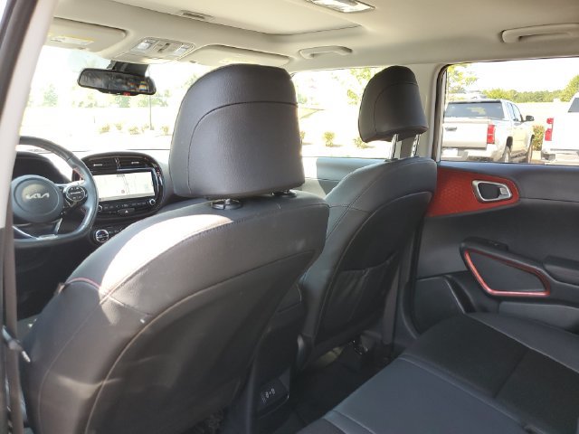 Used 2025 Kia Soul GT-Line FWD image 17