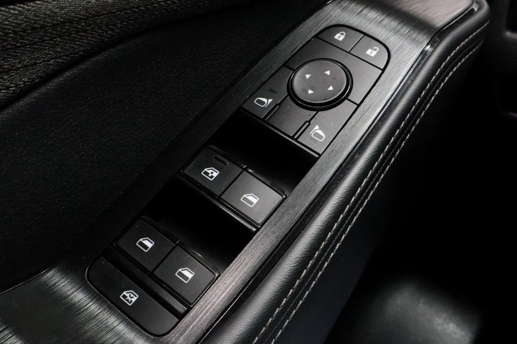 Certified 2023 Nissan Rogue SV image 25