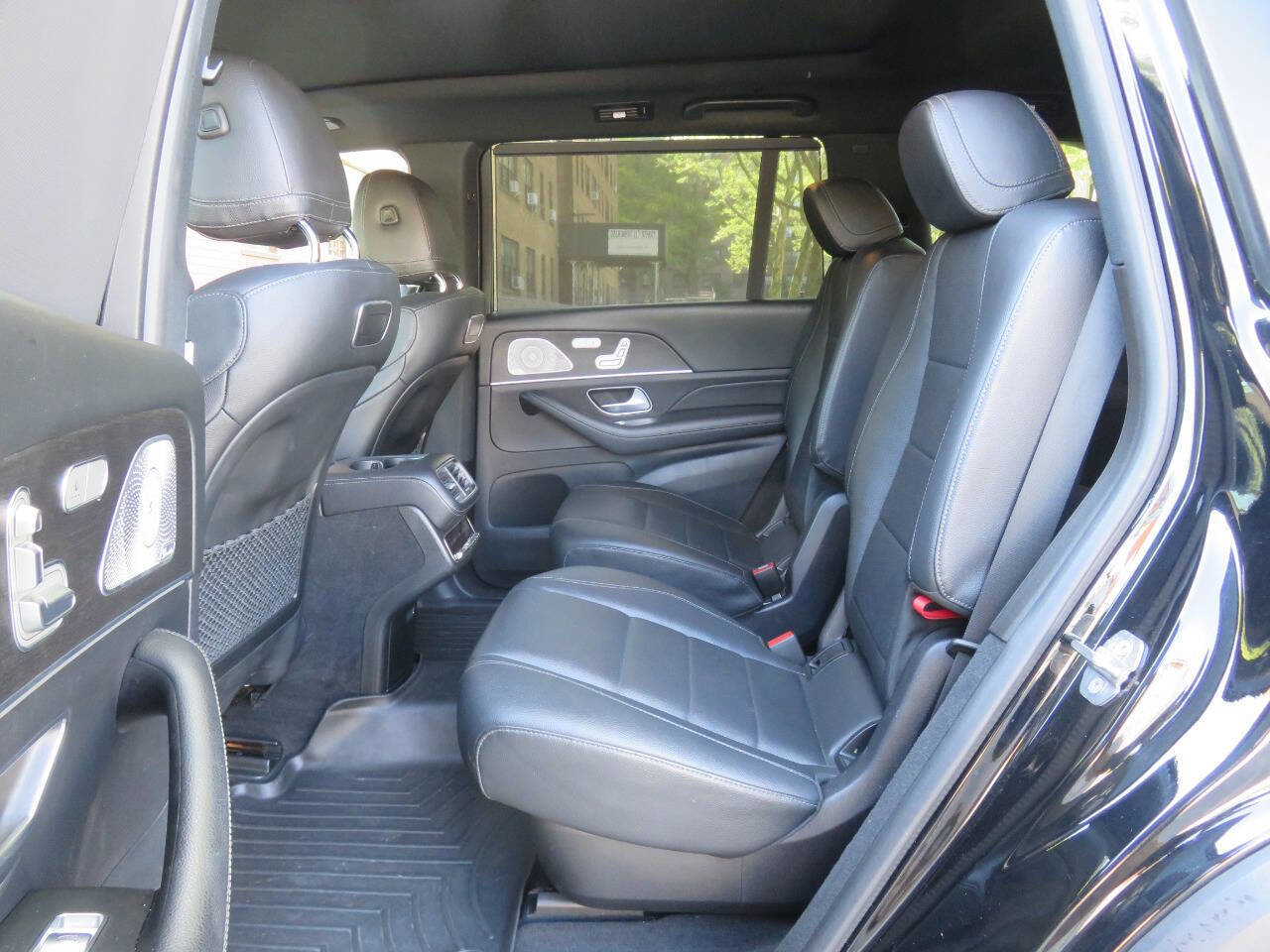 Used 2020 Mercedes-Benz GLS 450 4MATIC image 22