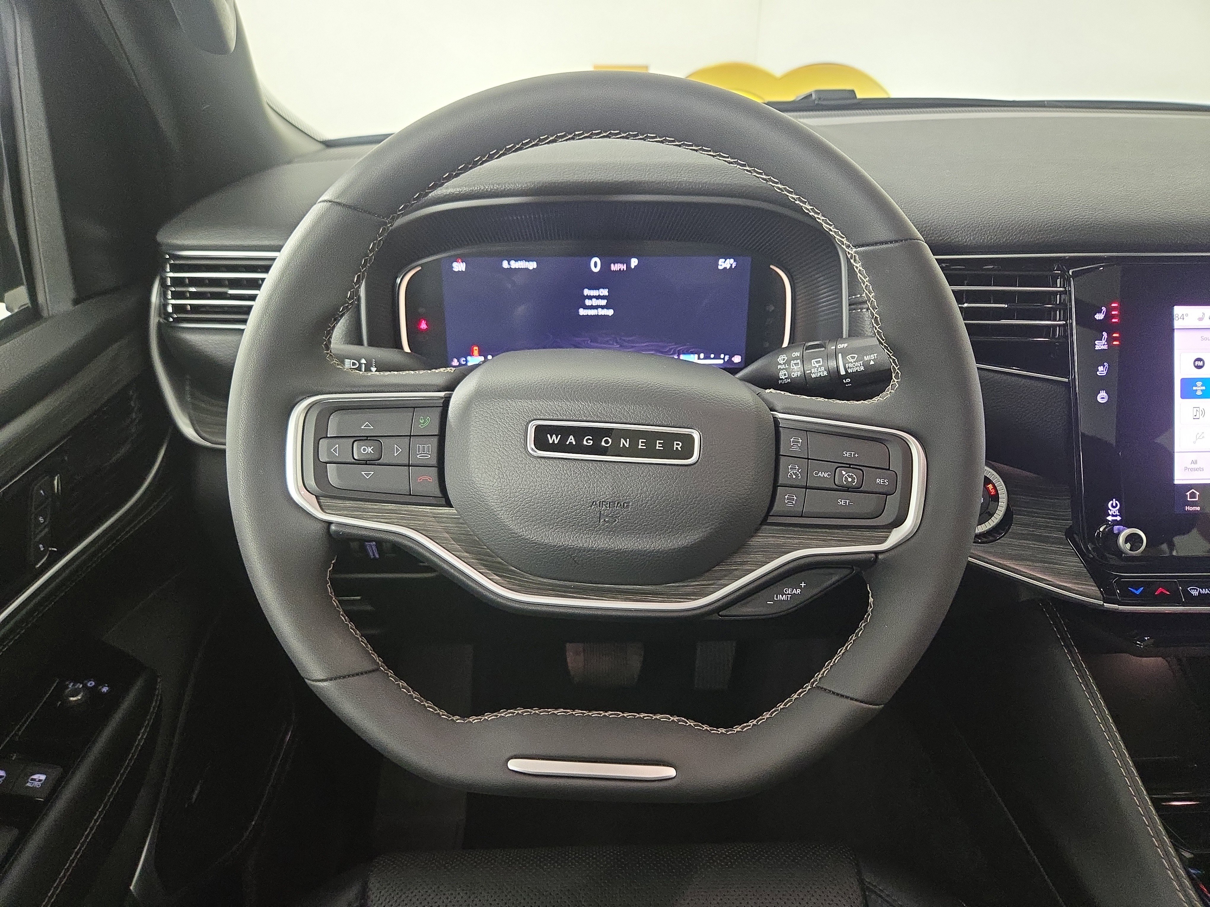 Used 2023 Jeep Wagoneer L Series II w/ Premium Group I image 16