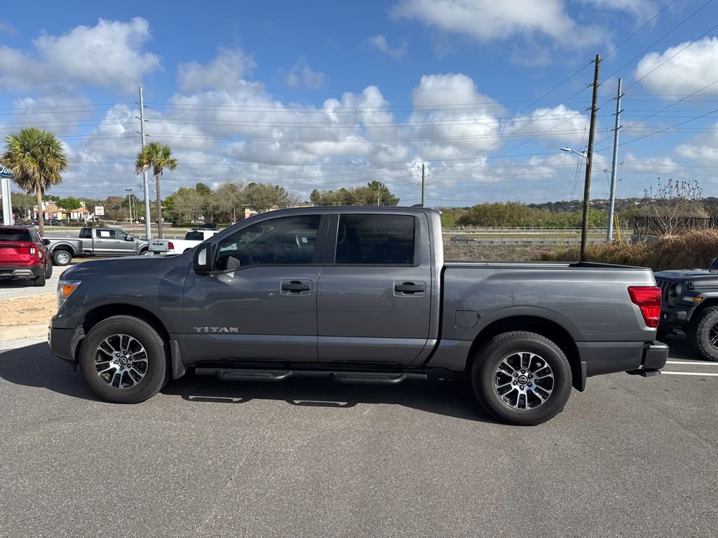 Used 2024 Nissan Titan SV w/ SV Convenience Package image 4