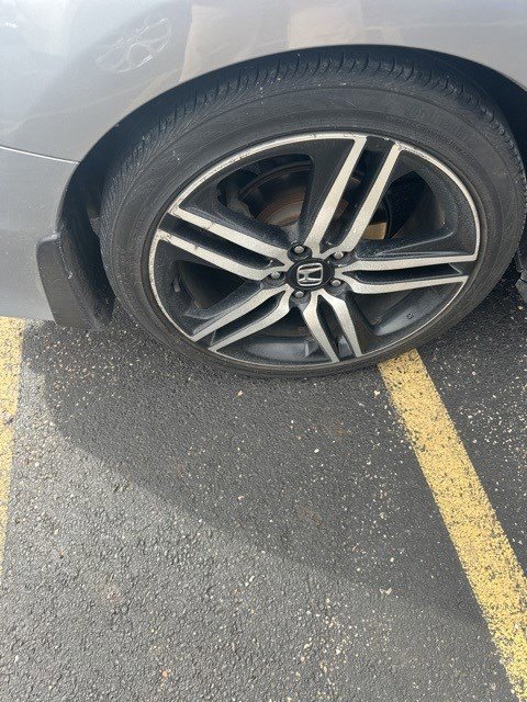 Used 2017 Honda Accord Touring image 14