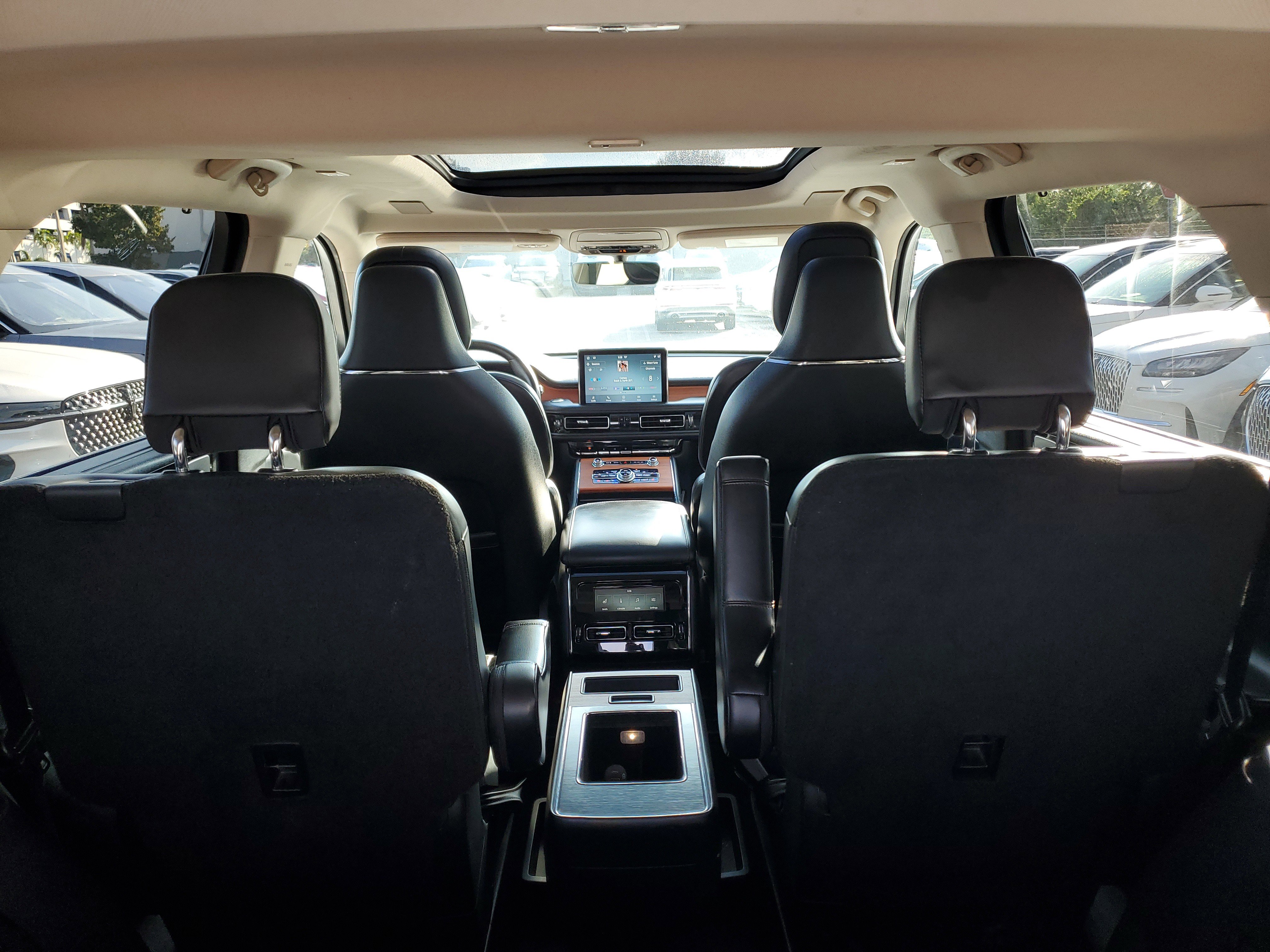 Certified 2020 Lincoln Aviator Reserve w/ Equipment Group 201A image 9