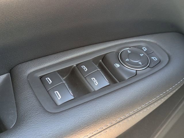 Certified 2025 Cadillac XT5 Luxury w/ LPO, Floor Liner Package image 27