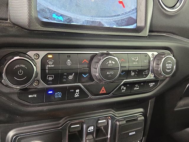 Used 2022 Jeep Wrangler Unlimited Sahara w/ Cold Weather Group image 20