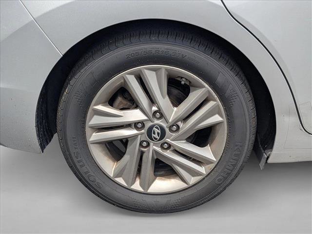 Used 2019 Hyundai Elantra Value Edition w/ Cargo Package FWD image 10