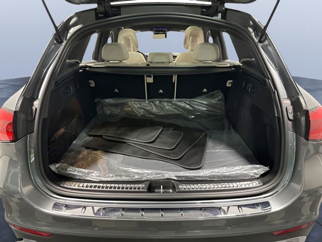 Used 2023 Mercedes-Benz GLC 300 4MATIC image 10