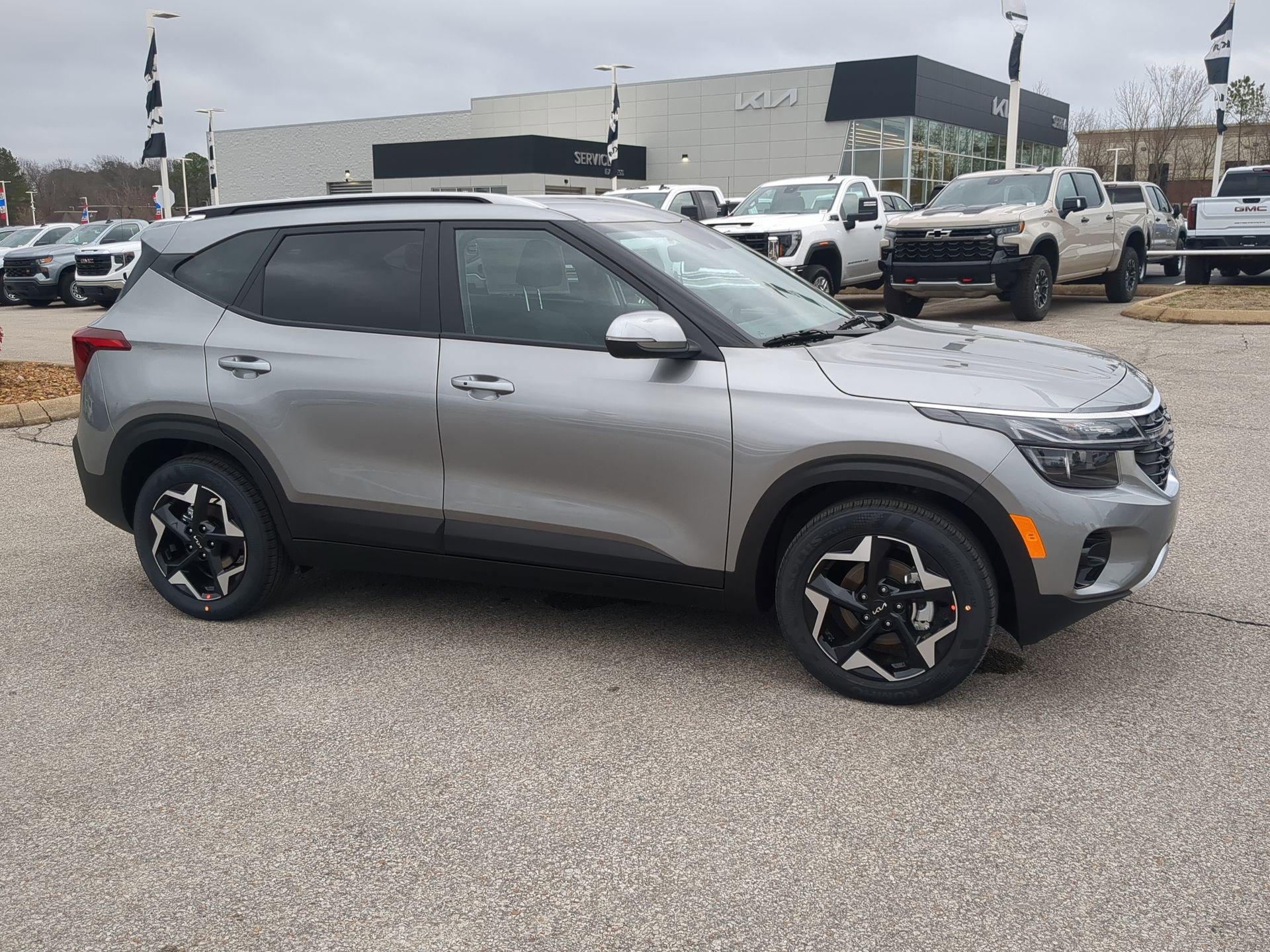 New 2026 Kia Seltos S FWD image 9