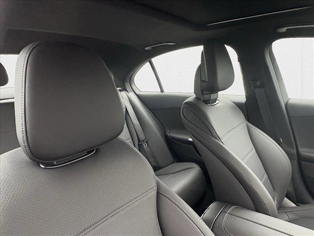 New 2025 Mercedes-Benz C 300 4MATIC Sedan image 24