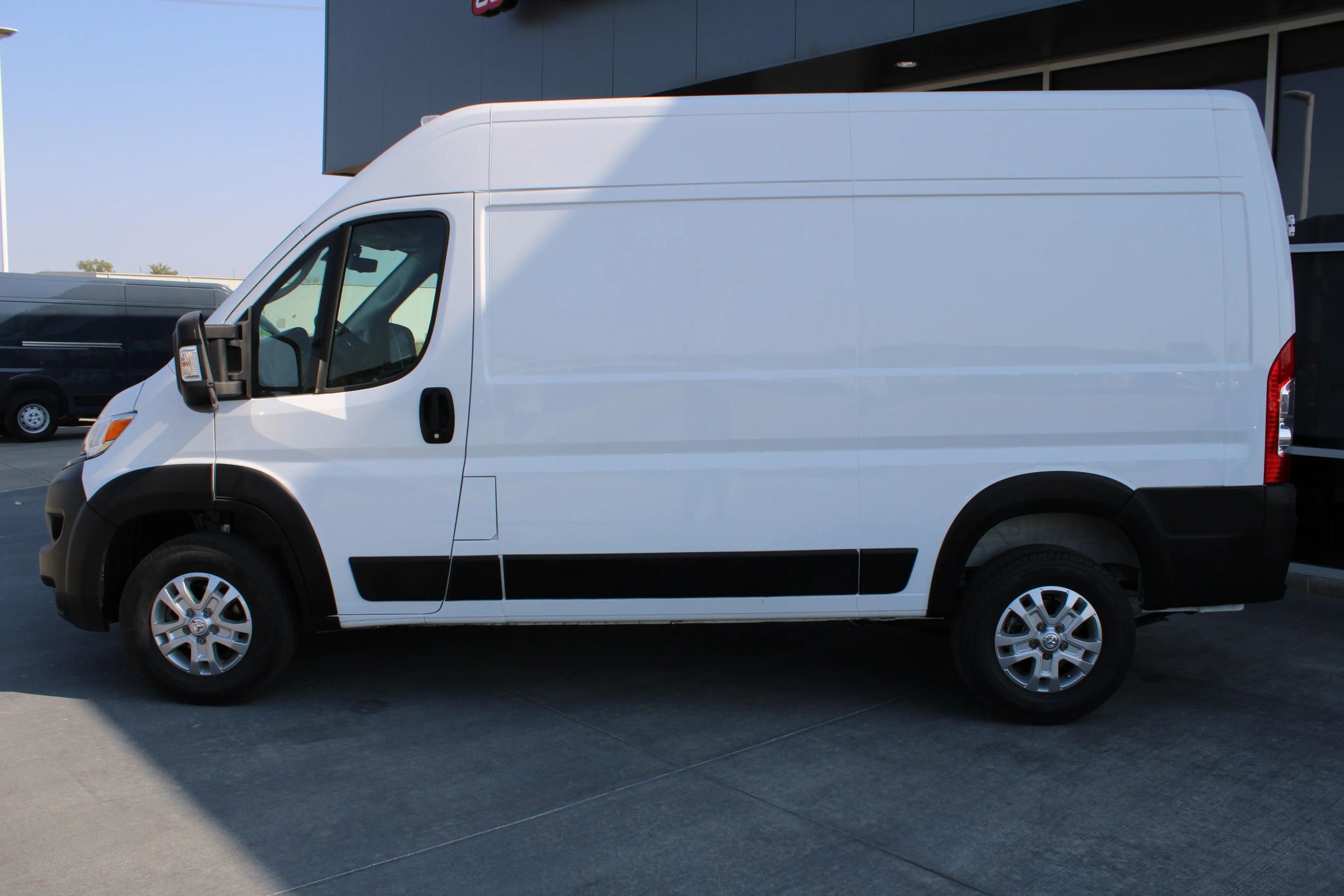 Used 2023 RAM ProMaster 1500 w/ Lane Management Group image 4