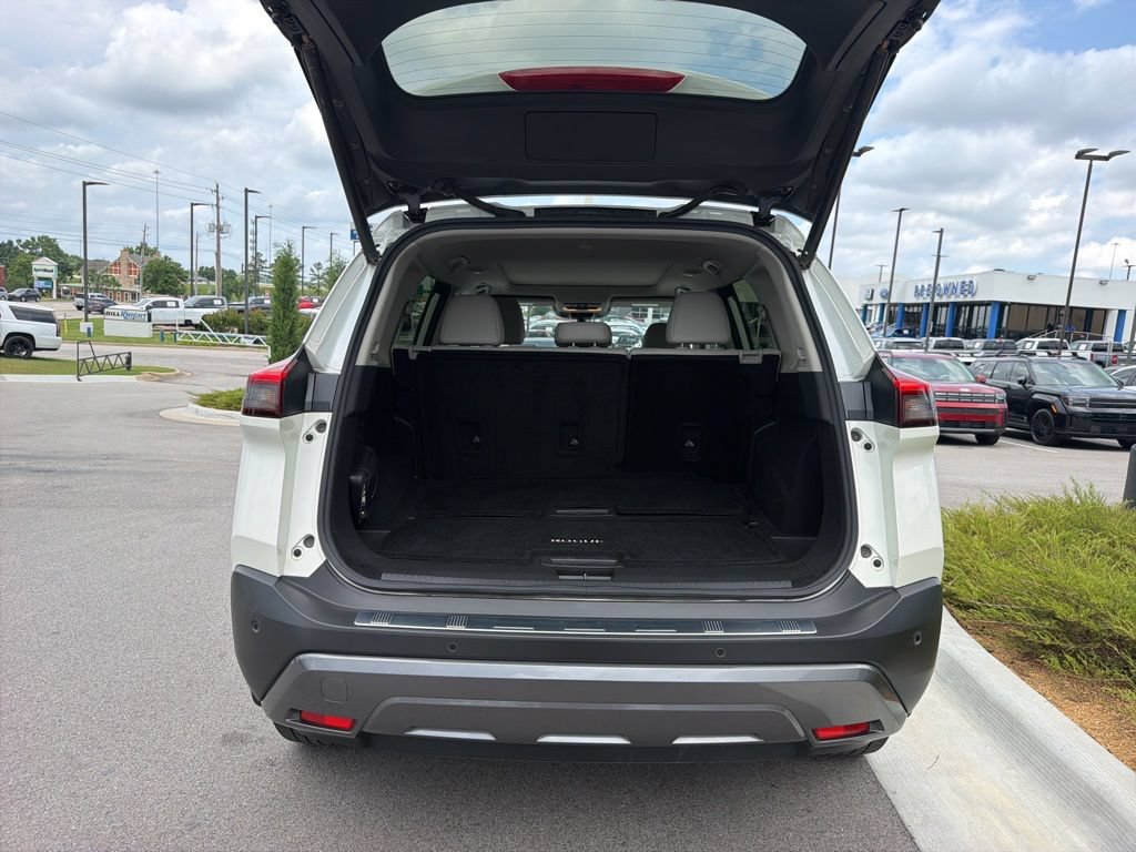 Used 2023 Nissan Rogue SL FWD image 11