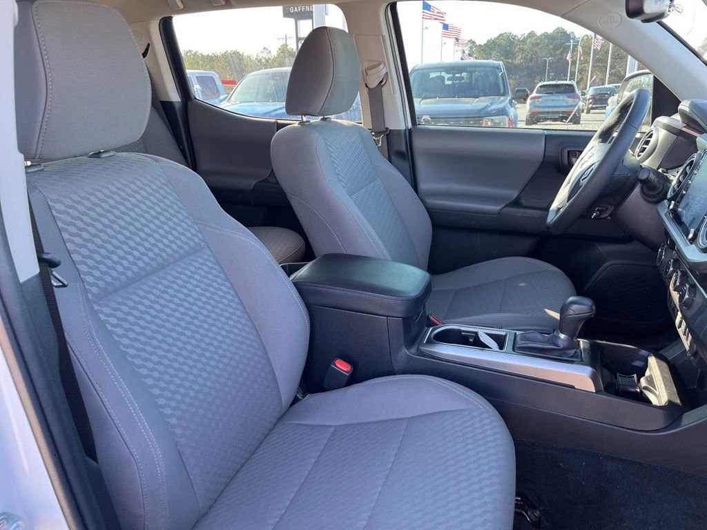 Used 2023 Toyota Tacoma SR5 w/ Technology Package image 15
