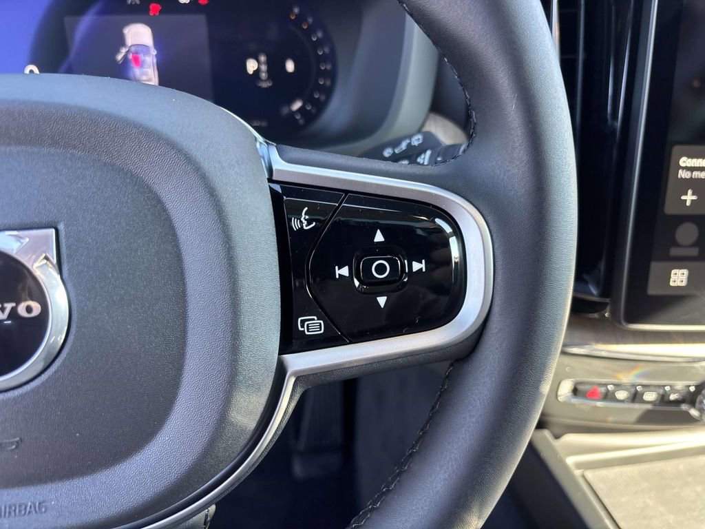 New 2026 Volvo XC60 B5 Plus w/ Protection Package Premier image 18