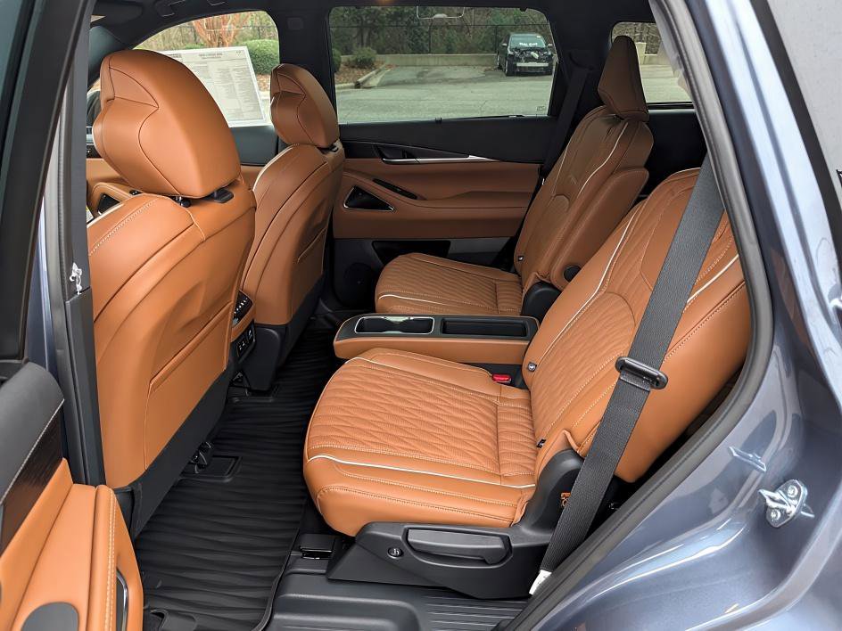 New 2026 INFINITI QX60 Autograph w/ Dark Cargo Package image 12