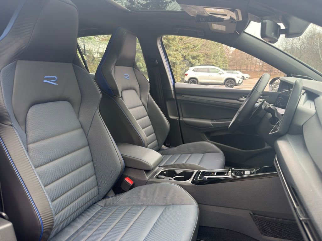 New 2026 Volkswagen Golf image 34