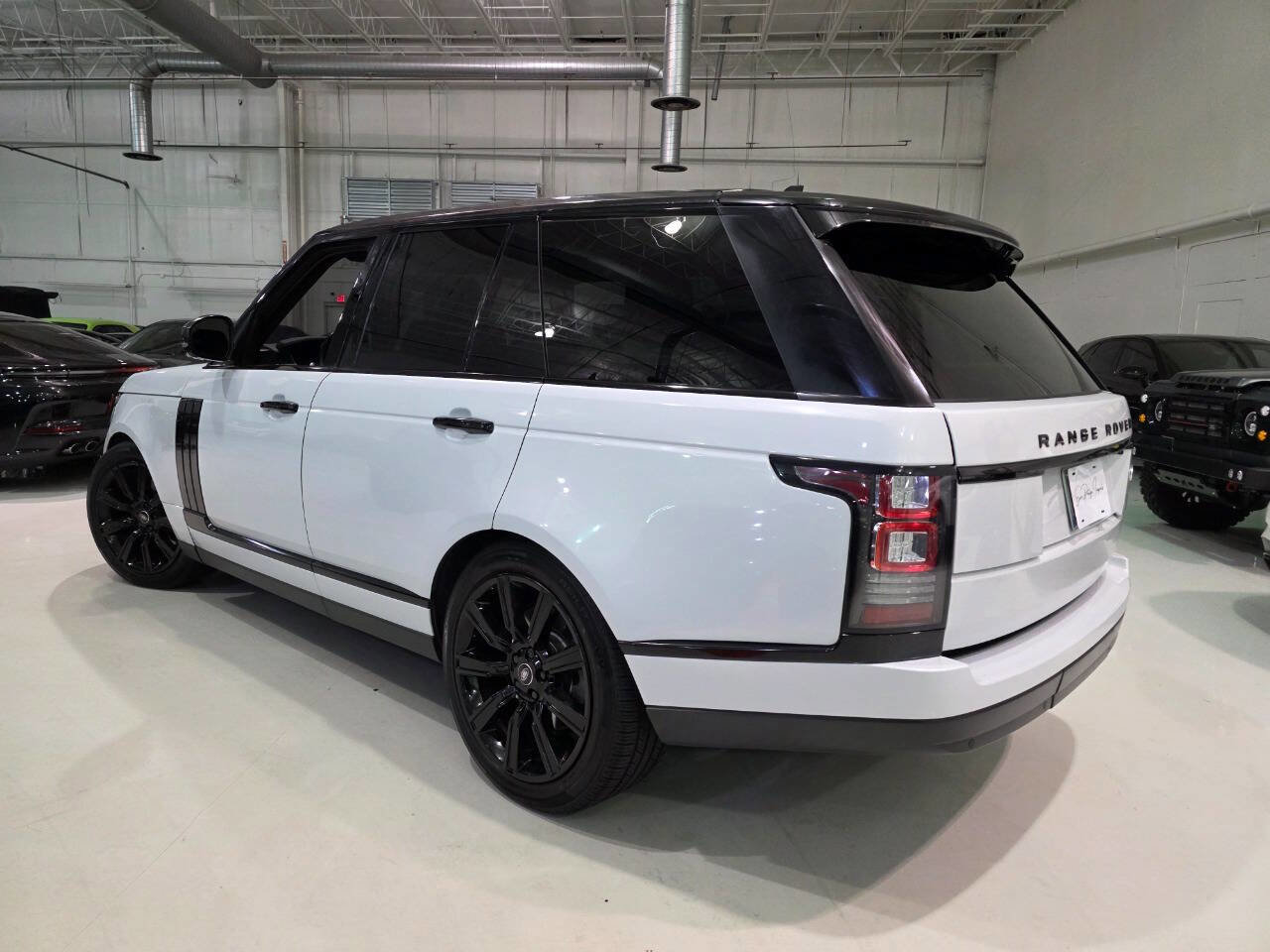 Used 2016 Land Rover Range Rover HSE AWD/4WD image 7