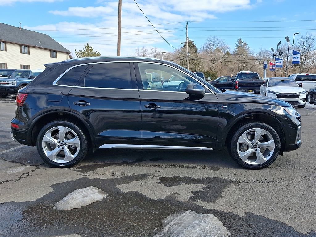 Used 2023 Audi Q5 2.0T Prestige w/ Prestige Package image 8