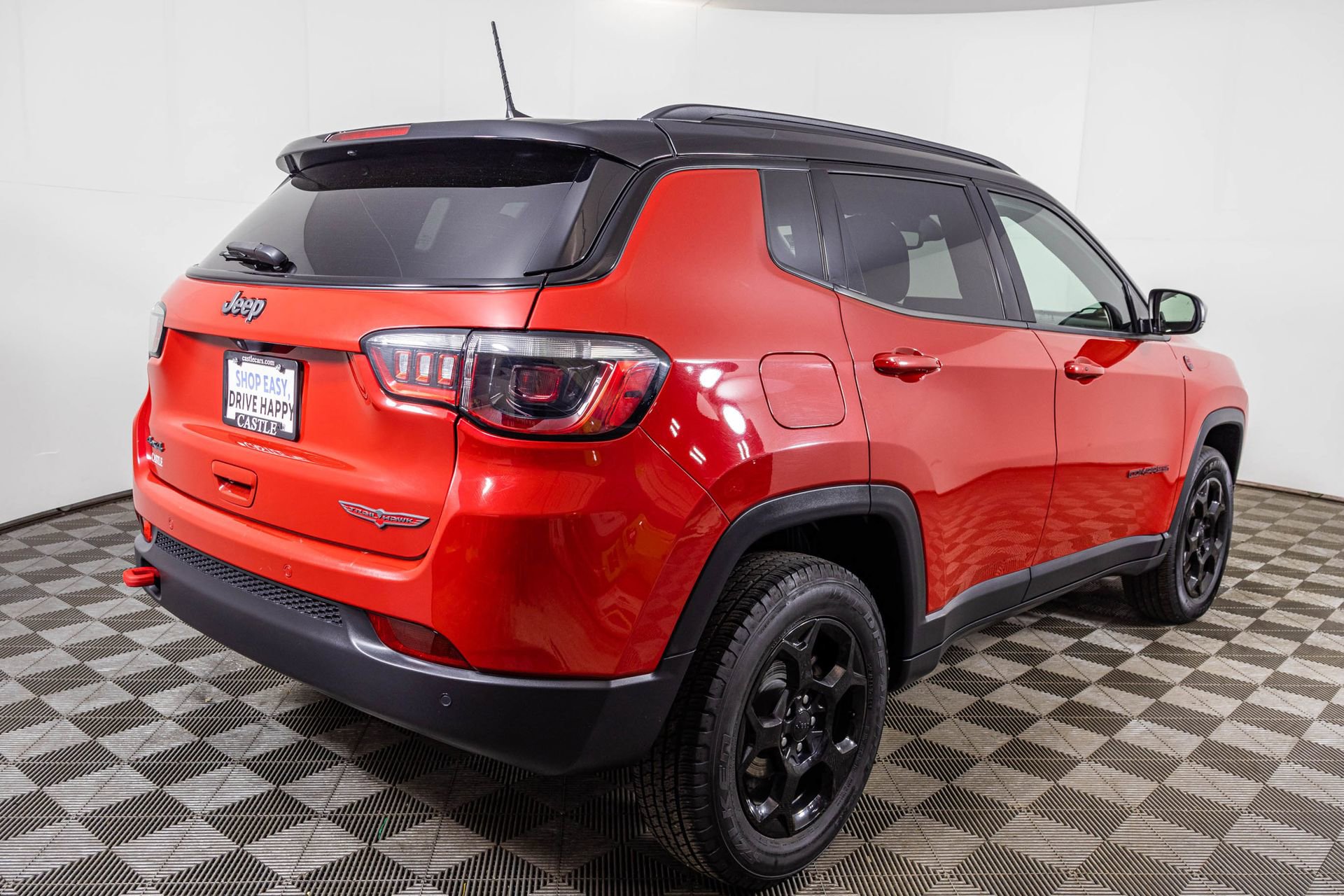 Used 2023 Jeep Compass Trailhawk image 13