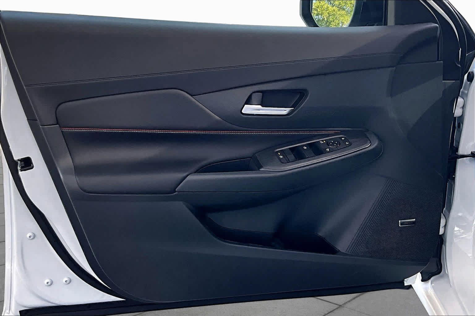 New 2026 Nissan Sentra SR w/ SR Premium Package FWD image 10