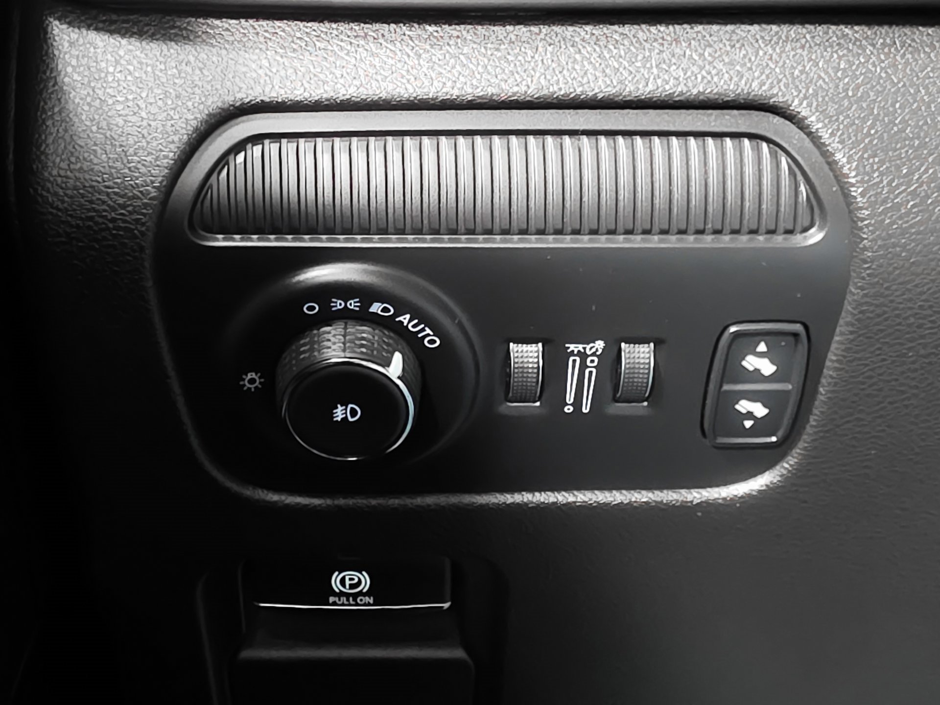 Used 2023 Jeep Wagoneer Series II w/ Premium Group I image 30