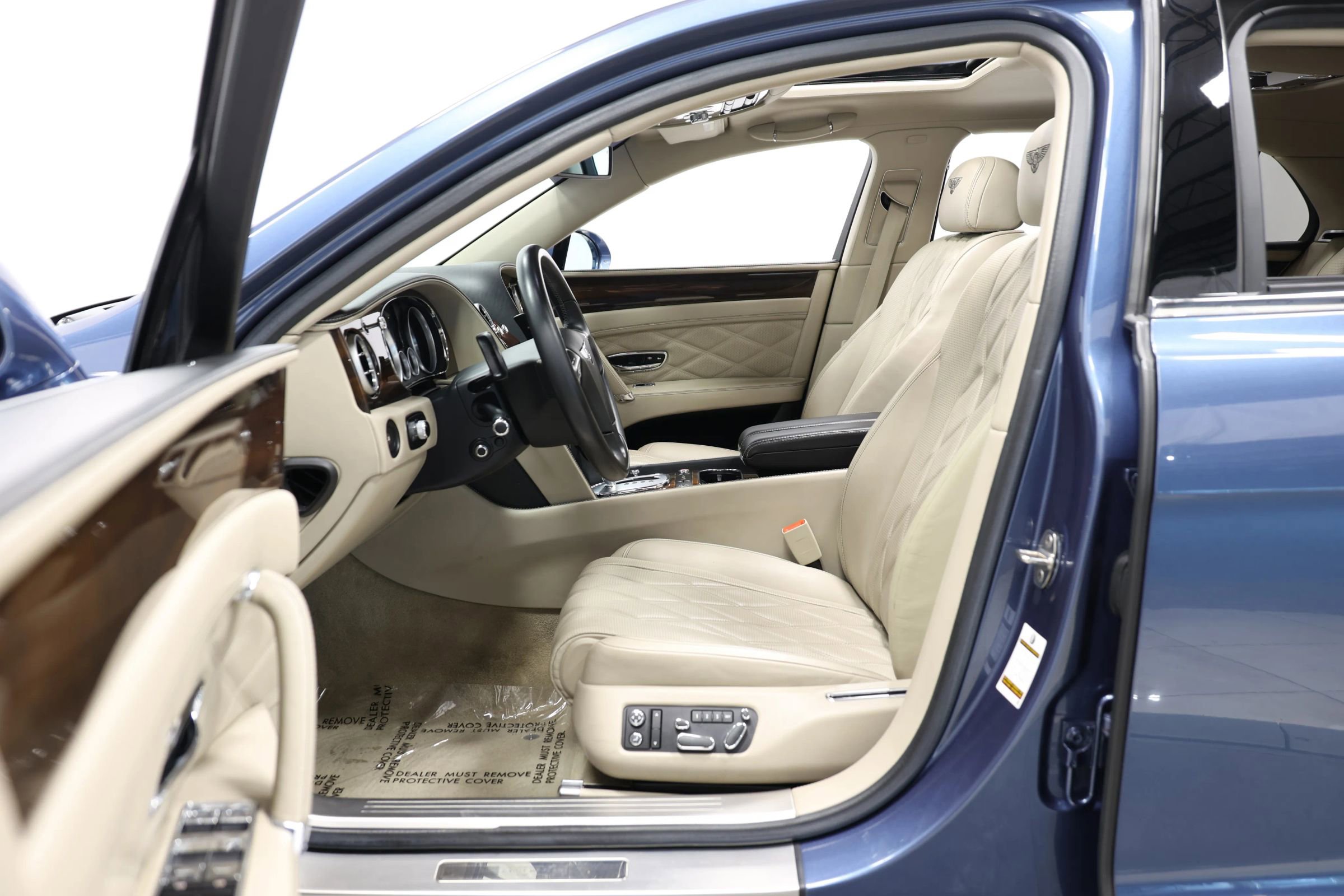 Used 2014 Bentley Flying Spur W12 AWD/4WD image 15