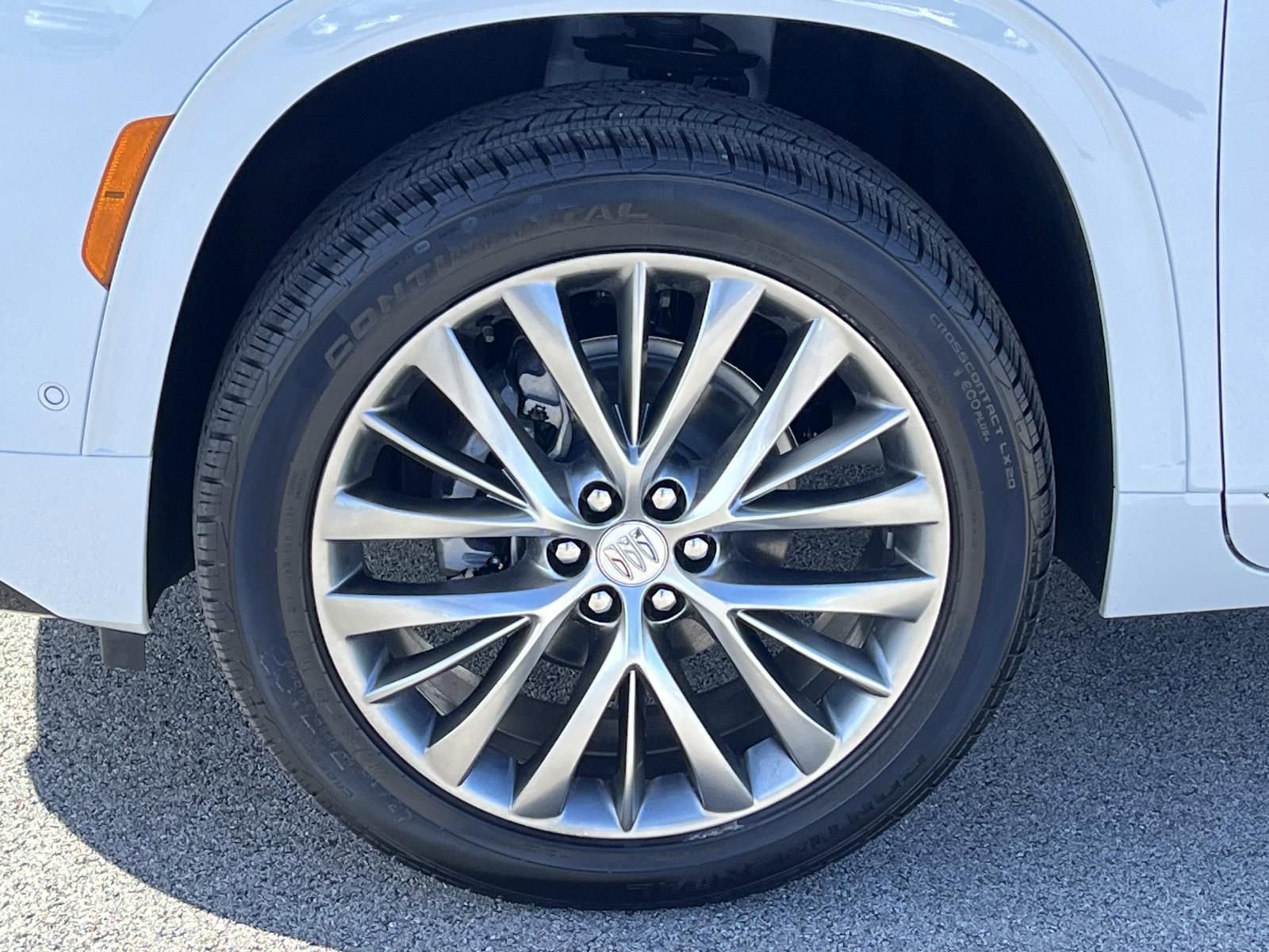 New 2026 Buick Enclave Avenir w/ Super Cruise Package AWD/4WD image 12