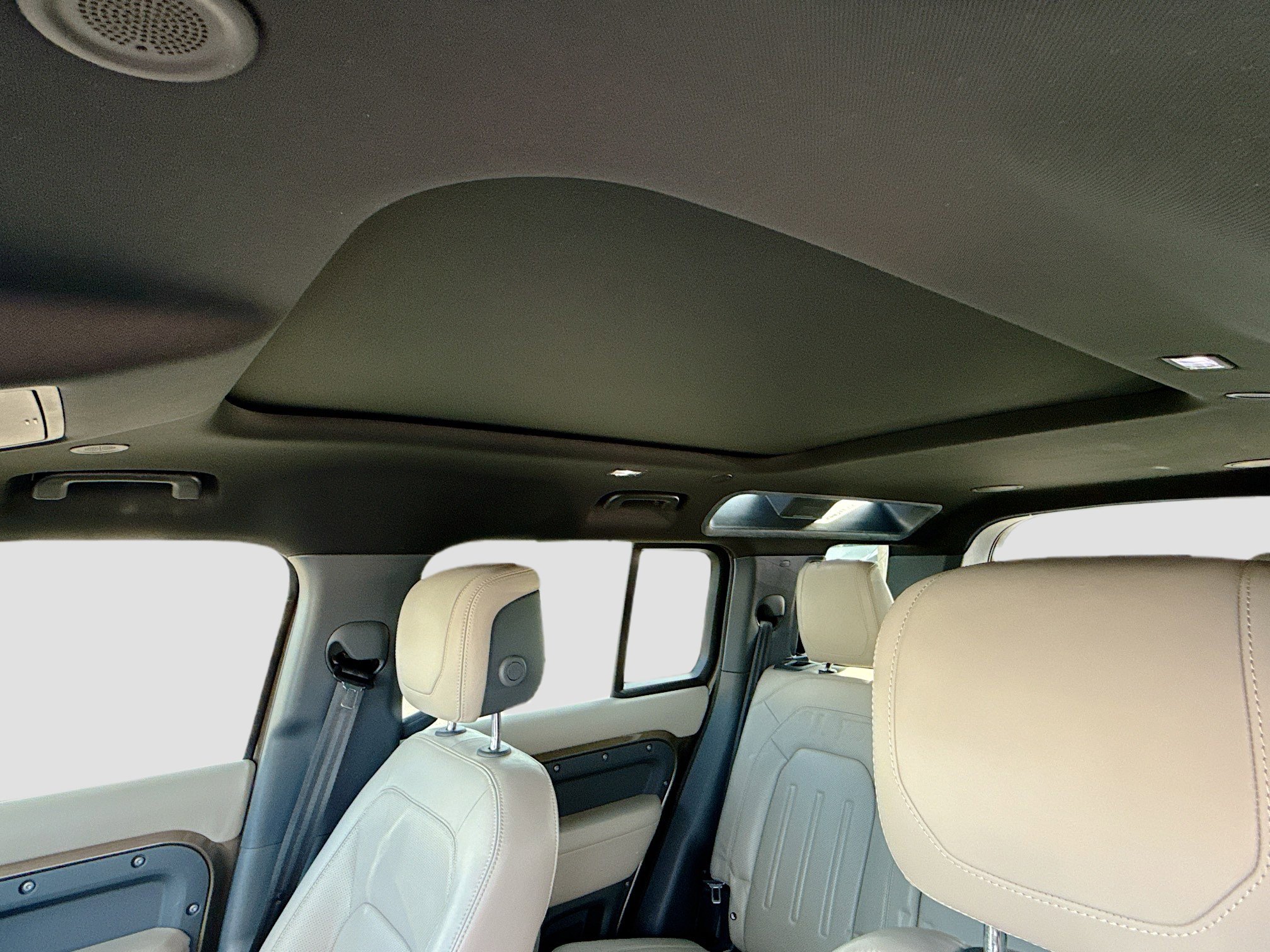 Certified 2022 Land Rover Defender 110 XS Edition image 27