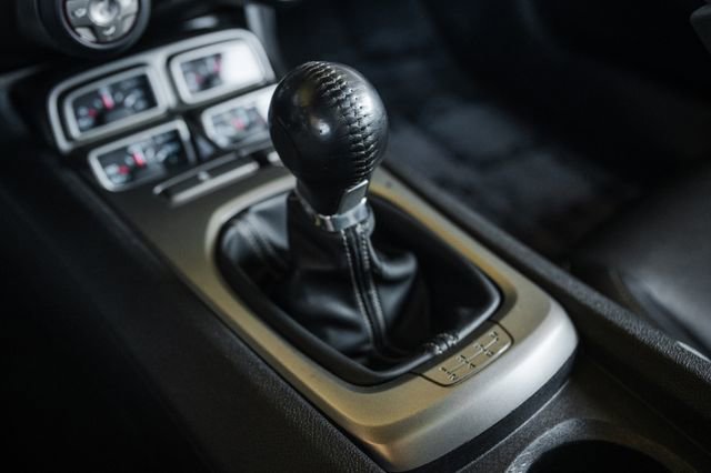 Used 2010 Chevrolet Camaro SS w/ RS Package image 11