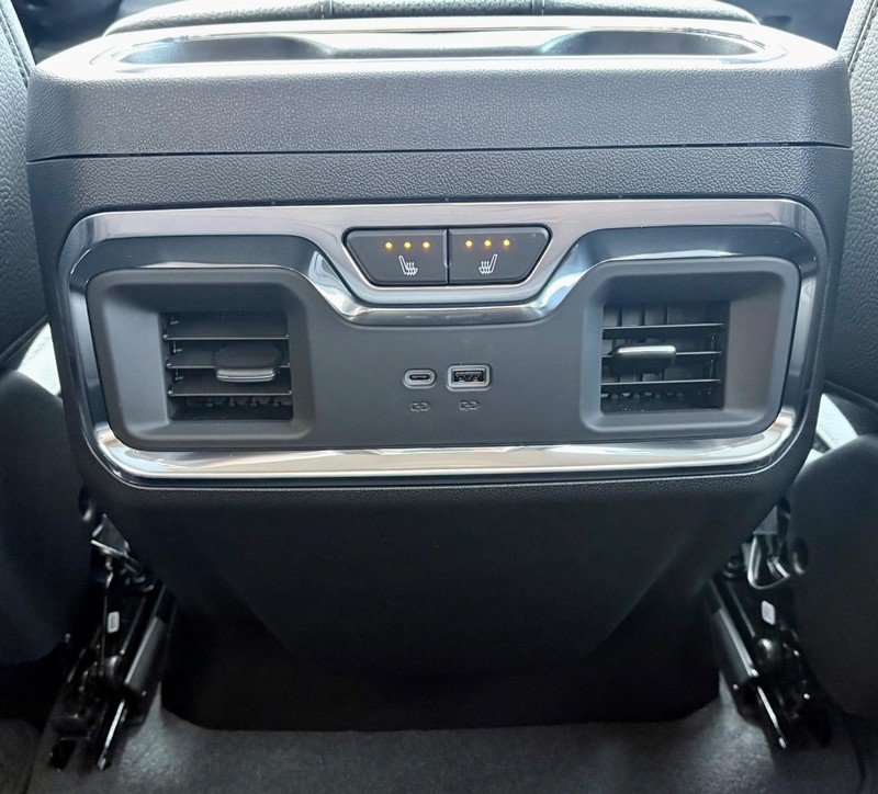 New 2026 GMC Sierra 2500 Denali w/ Denali Reserve Package AWD/4WD image 13
