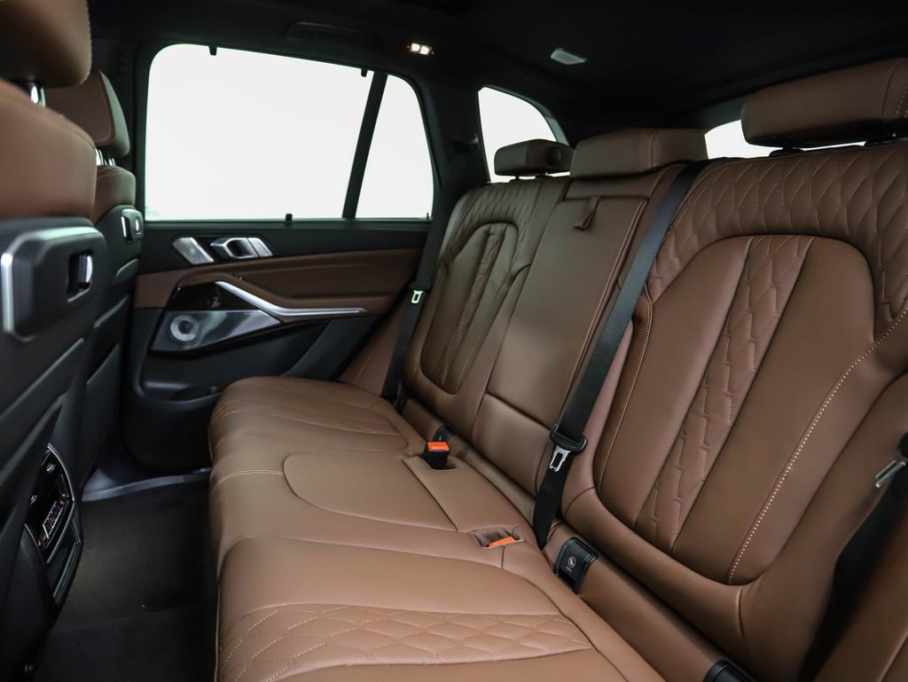 Used 2026 BMW X5 M60i AWD/4WD image 22
