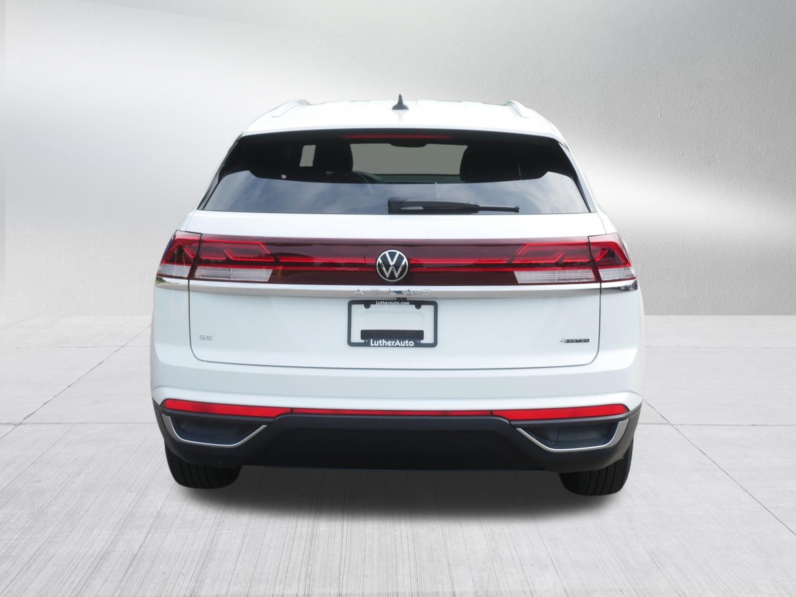 Used 2024 Volkswagen Atlas Cross Sport SE AWD/4WD image 6
