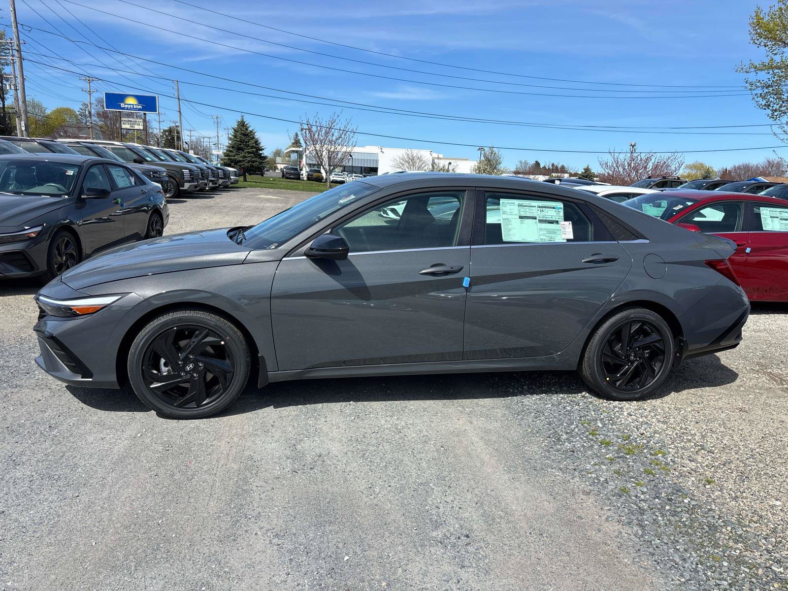 New 2026 Hyundai Elantra SEL Sport Premium FWD image 2