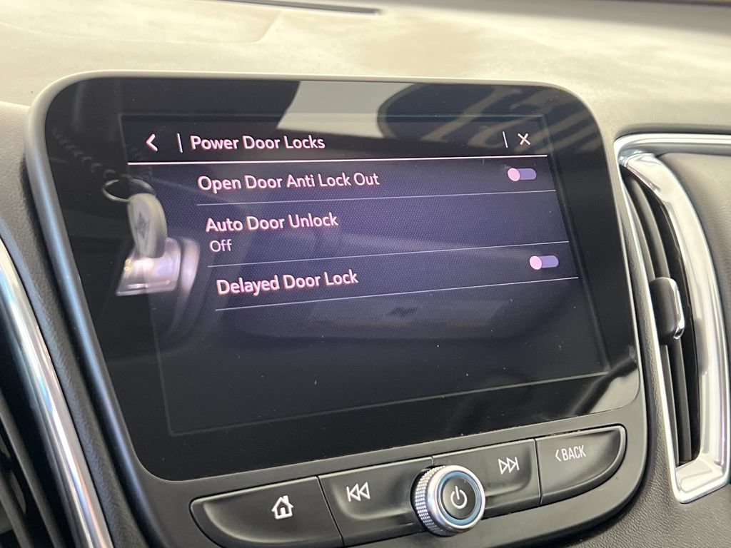 Used 2021 Chevrolet Malibu LT w/ Leather Package FWD image 37