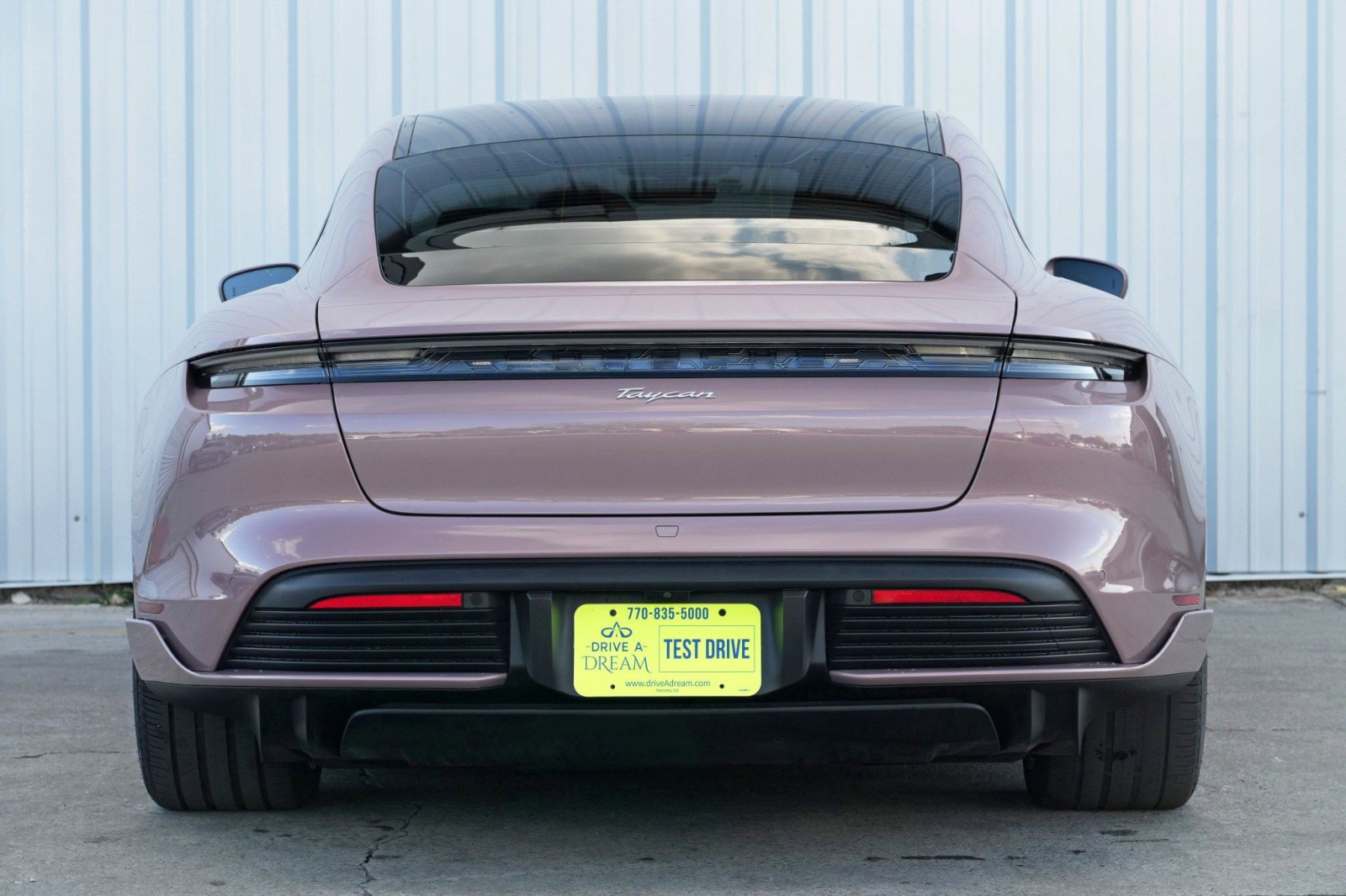 Used 2024 Porsche Taycan image 11