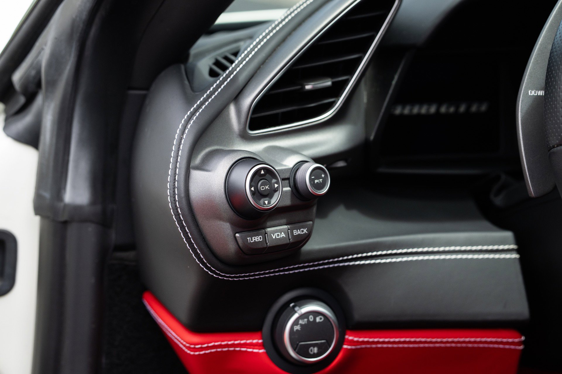 Used 2016 Ferrari 488 GTB RWD image 45