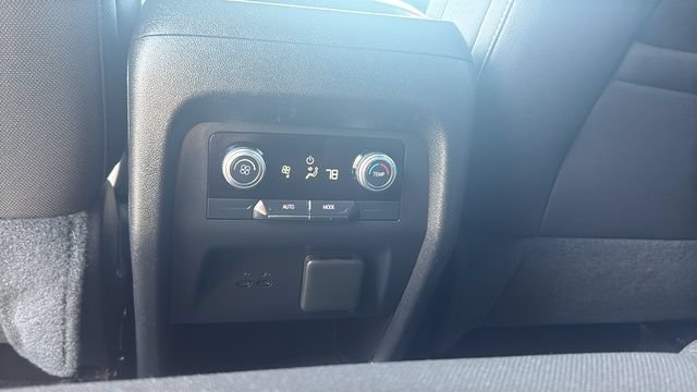 Used 2025 GMC Acadia Elevation FWD image 27