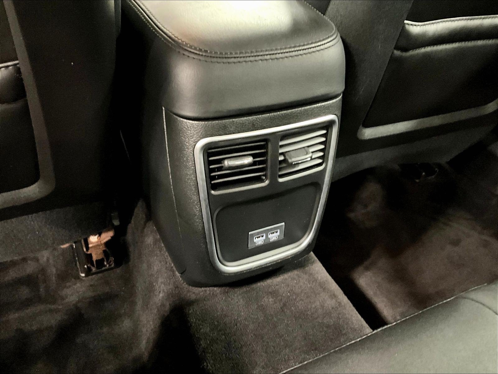 Used 2018 Chrysler 300 Touring w/ Sport Appearance Package RWD image 10