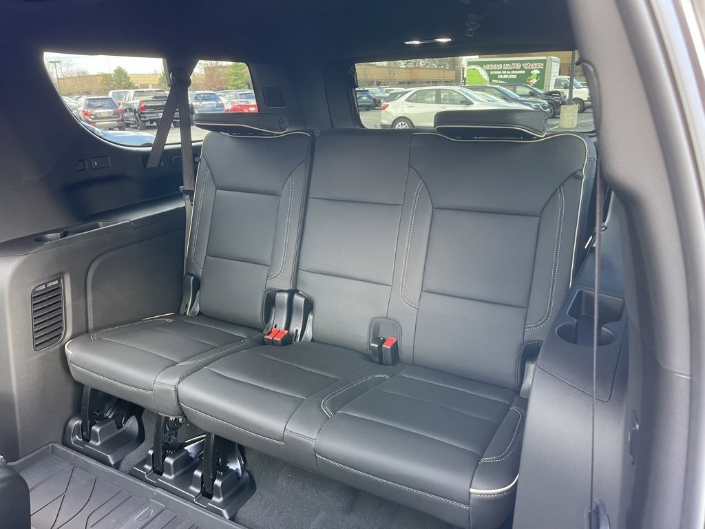 New 2026 Chevrolet Suburban Premier image 31