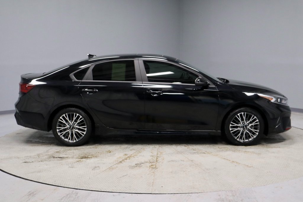 Used 2024 Kia Forte GT-Line w/ GT-Line Premium Package image 6