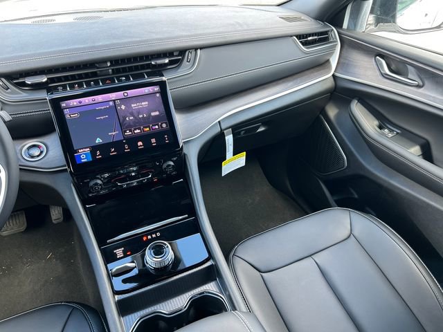 New 2025 Jeep Grand Cherokee Limited w/ Black Appearance Package AWD/4WD image 33