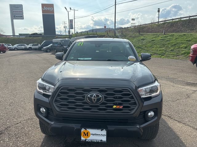 Used 2021 Toyota Tacoma TRD Off-Road image 3