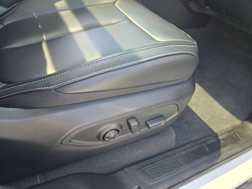 Used 2023 Jeep Grand Cherokee 4WD 4xe w/ MOPAR Finishing Package image 7