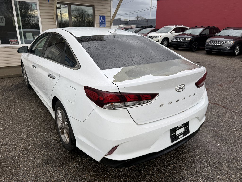 Used 2018 Hyundai Sonata SEL w/ Cargo Package FWD image 4