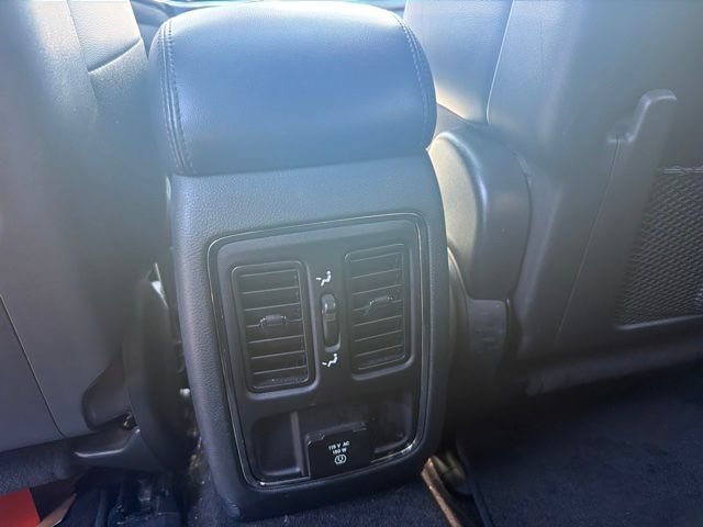 Used 2019 Jeep Grand Cherokee Altitude AWD/4WD image 20