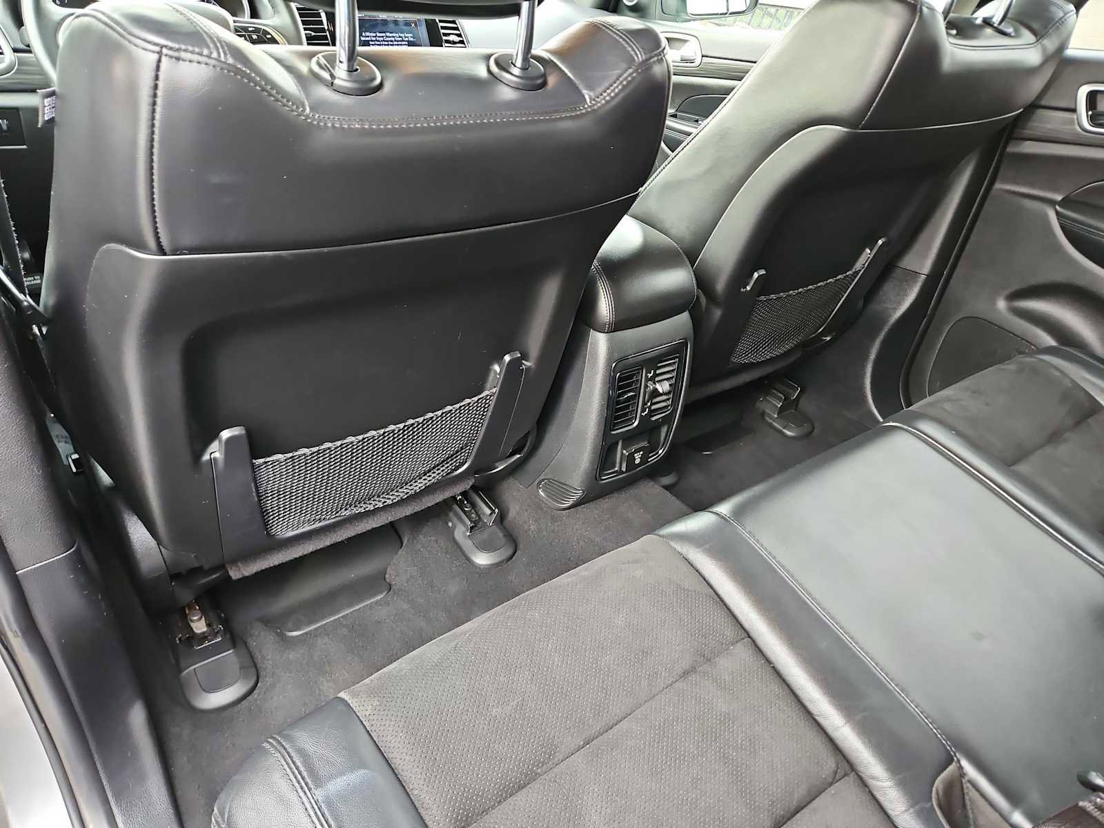 Used 2019 Jeep Grand Cherokee Altitude image 19