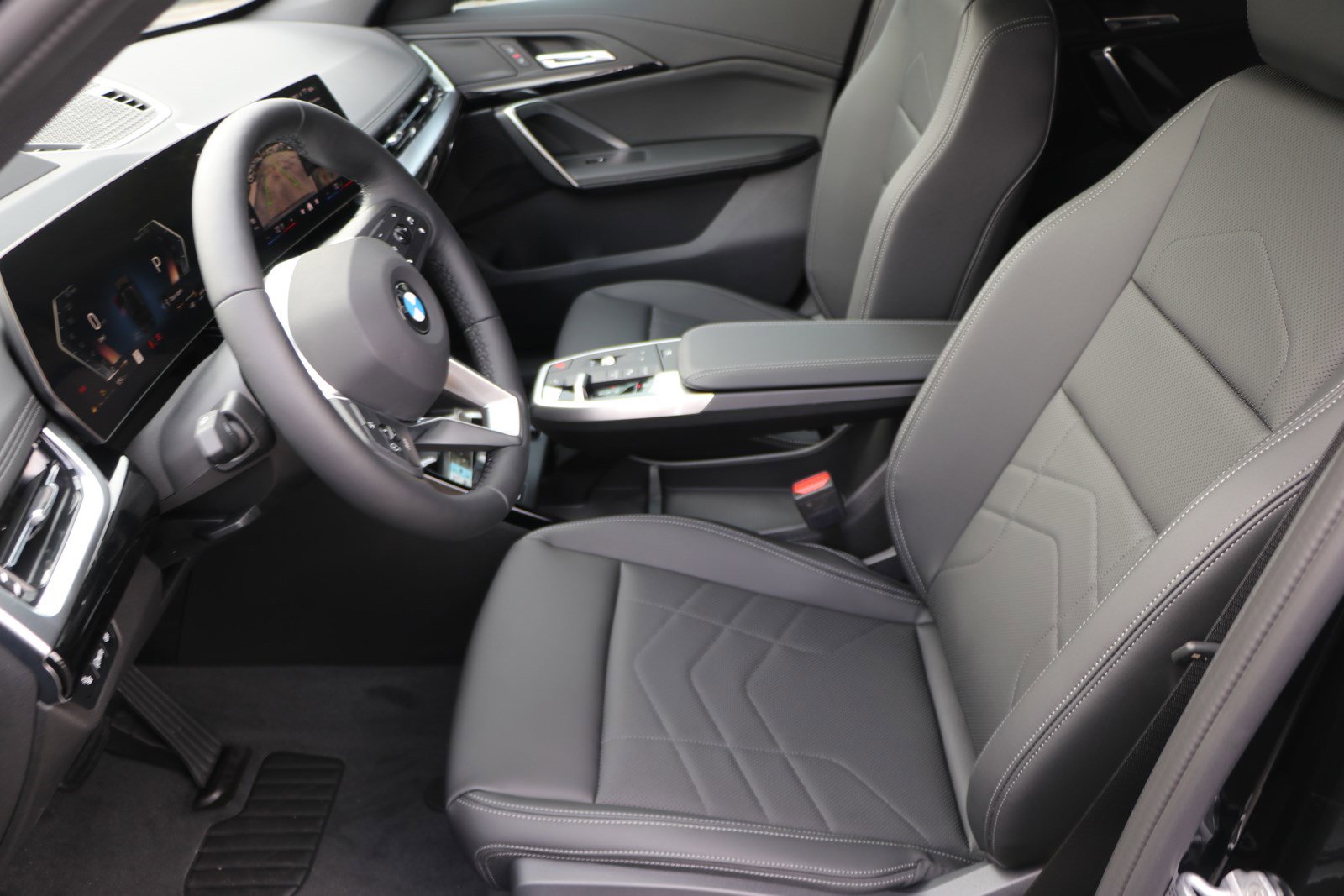 Certified 2025 BMW X1 xDrive28i w/ Technology Package image 15