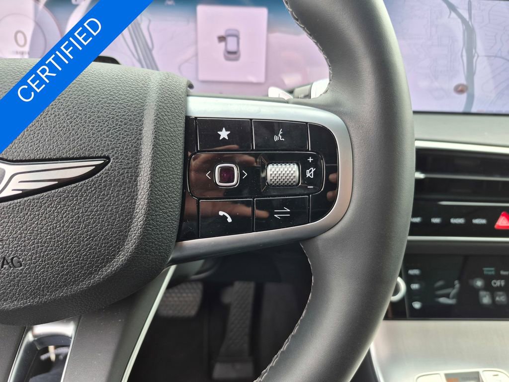 Used 2026 Genesis GV70 2.5T Select image 14