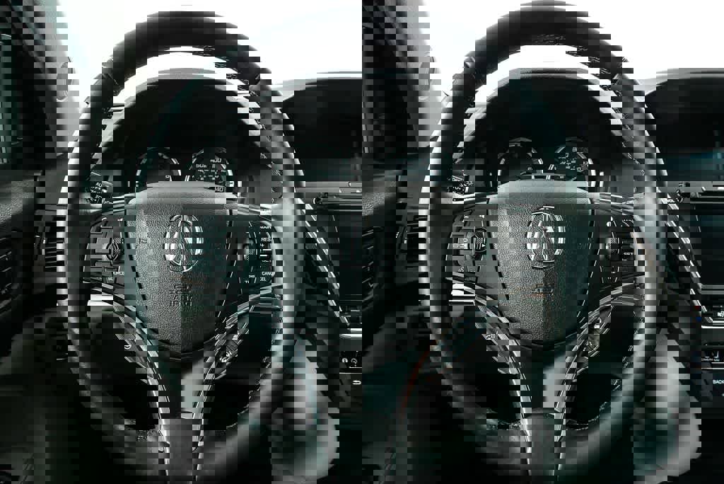 Used 2017 Acura MDX SH-AWD w/ Advance Package image 14