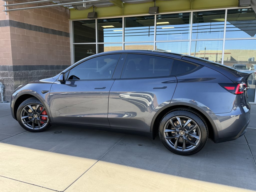 Used 2020 Tesla Model Y Long Range image 5